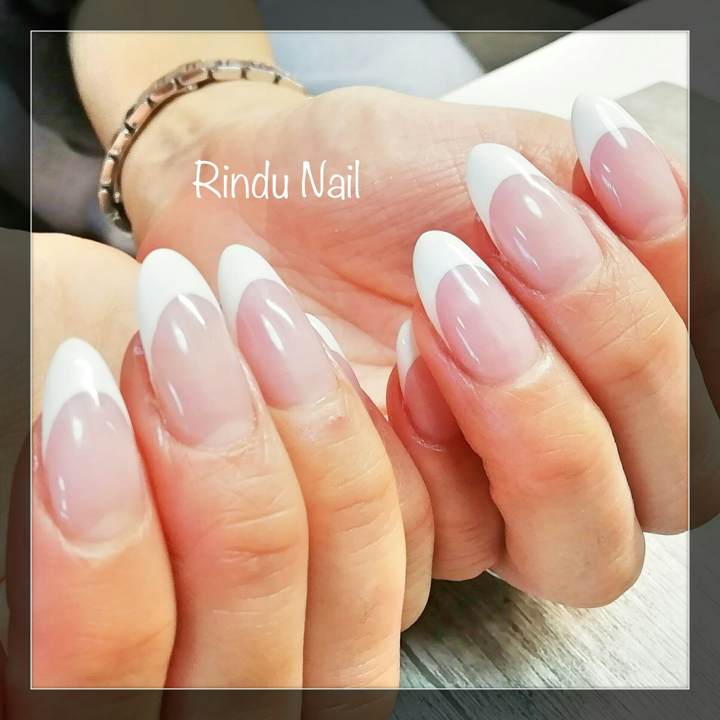 フレンチネイル ベースカラーあり 名古屋 名駅 ネイルサロン リンドゥネイル Rindu Nail