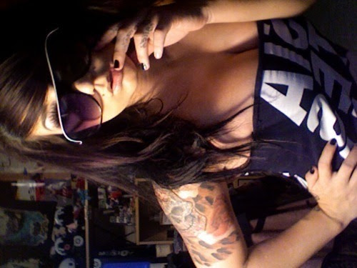 girl with tattoo