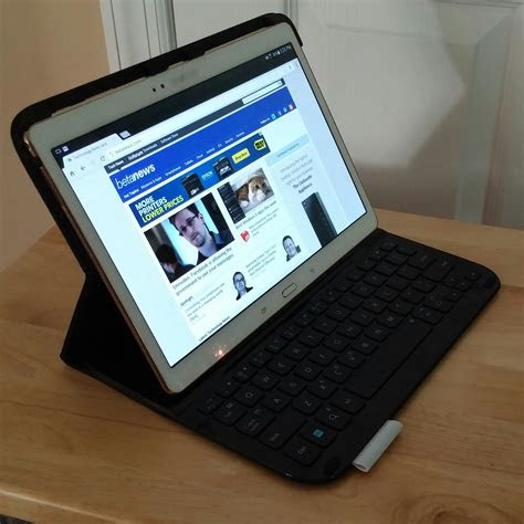 Durch die verwendung einer tablet hülle bleibt ihr galaxy tab in einem guten zustand, sodass sie ihr tablet länger verwenden können. Logitech Type-S Protective Keyboard Case for Samsung