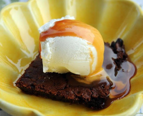brownie-caramesauce