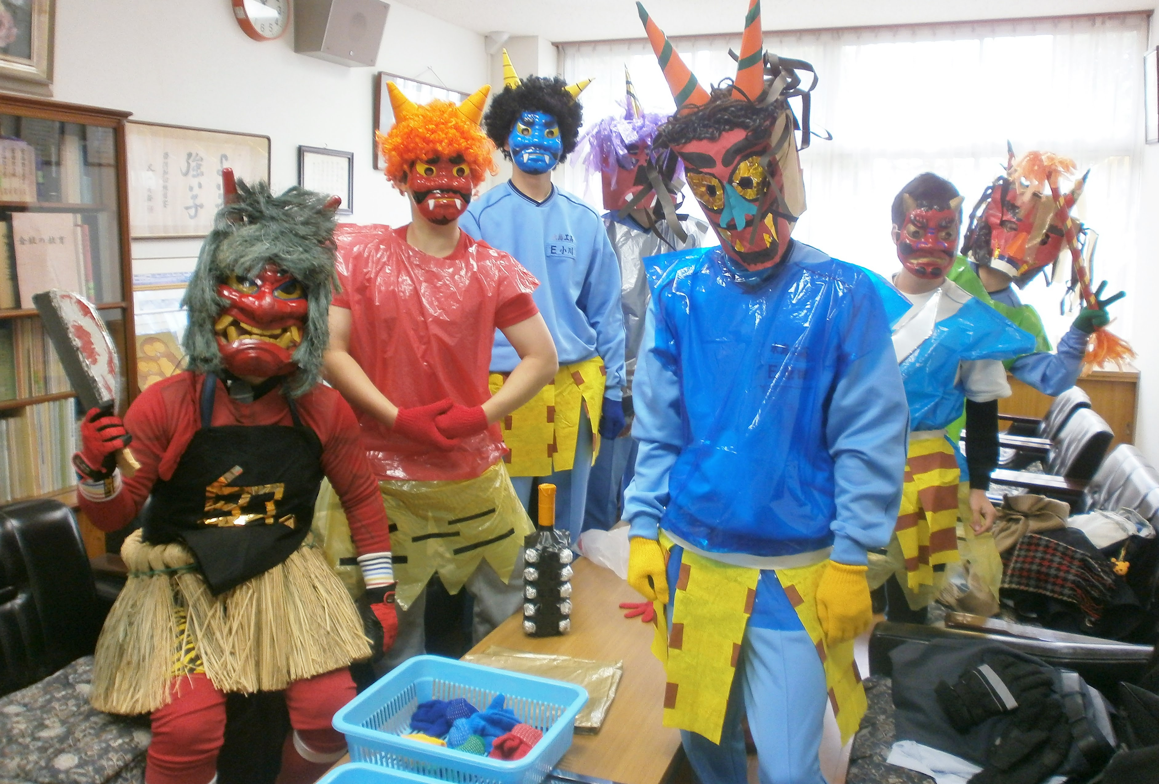 電気科3年生 西阿知幼稚園 節分豆まき で活躍 岡山県立水島工業高等学校