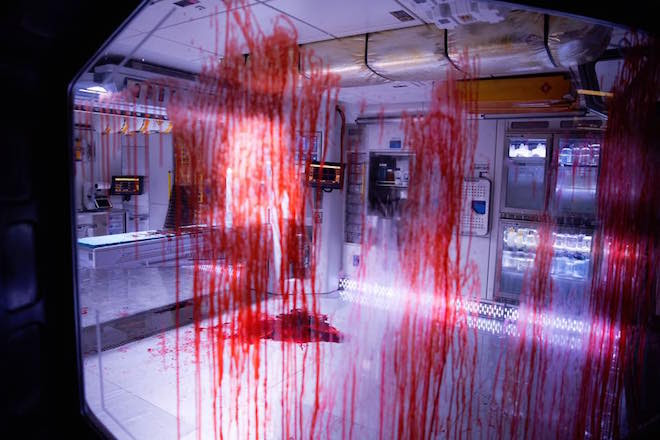 bloody medical bay in ALIEN: COVENANT