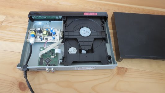 Dvdプレーヤーのトレイが開かない Satoshiブログ