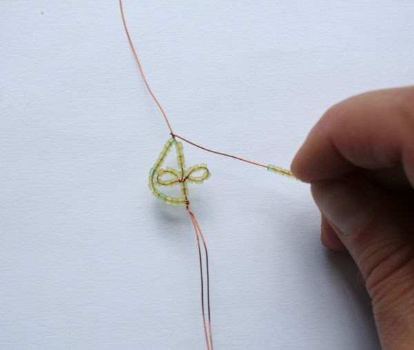 французская техника плетения бисером - О том, как плести бисером.