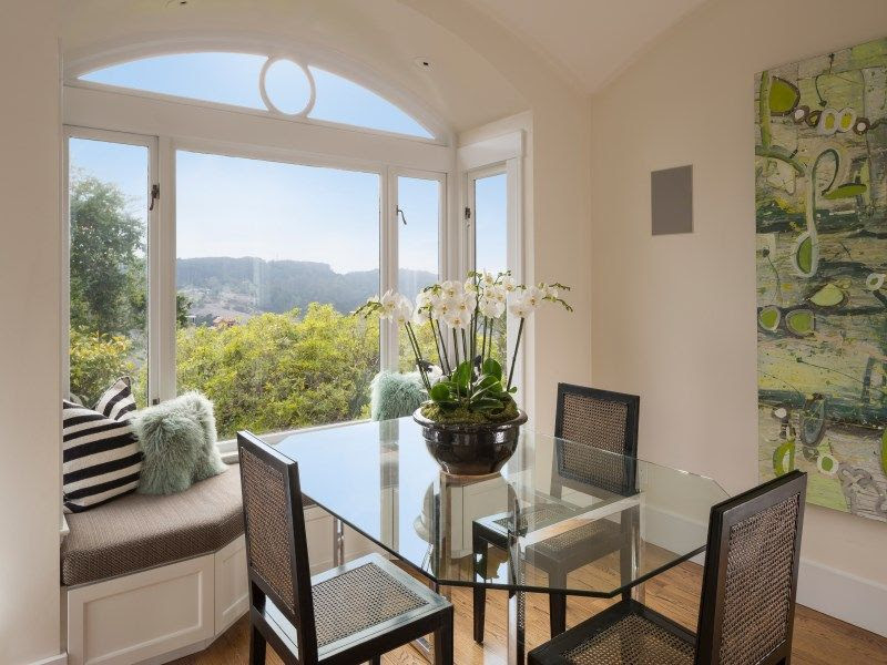 Nook with views.