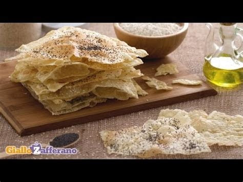 A perennial favorite, banana bread is a great treat that isn't too sweet, making it perfect for everything from breakfast to snacking to dessert. Lavash bread - recipe - YouTube