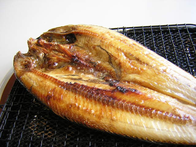 ホッケ開きは 左右どっちが旨い