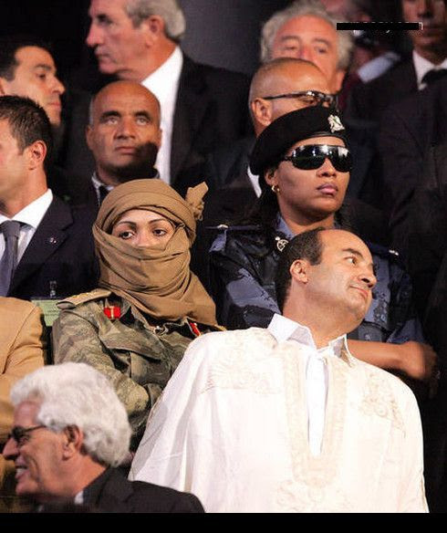 Gaddafi's All Female Bodyguards (38 pics)