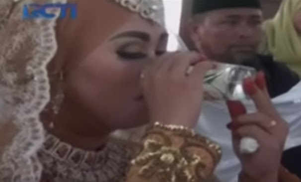 Mahar segelas air putih