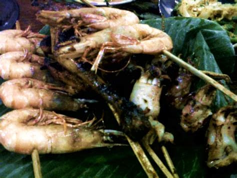 pesta sate seafood  rm bu entin labuan dewantoro bimo