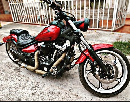 2008 Yamaha Raider Review : 2008 YAMAHA RAIDER 1900 - YouTube : When motorcyclists think of choppers, performance is not the first thing that comes to mind.