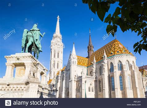 According to popular tradition, st stephen i held up the crown before his death (in the year 1038) to consecrate it and his kingdom to the virgin mary.after this, mary was depicted not only as patrona (patron saint) of the kingdom of hungary, but also as regina … St Stephanus Hongaria : St Stephen Of Hungary Catholic Community