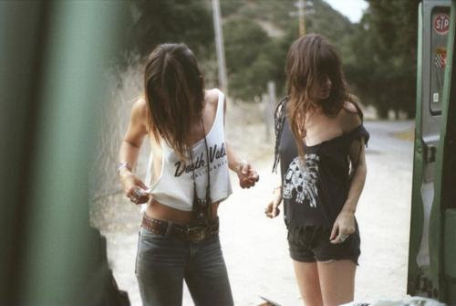 
www.BanditBrand.com
featuring the Heyoka Leather Coyote Claw Necklace
