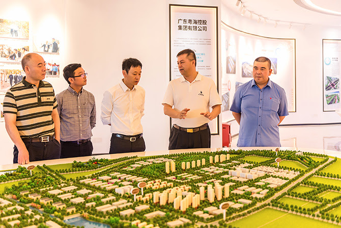 江西省贵溪市人民政府副市长詹东旺一行莅临我集团参观考察 - 集团动态 - 广东宏达工贸集团