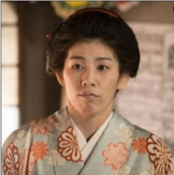 馬子にも衣装 とは言いますがゴリラは例外なんですねwww 年03月08日の人物のボケ ボケて Bokete