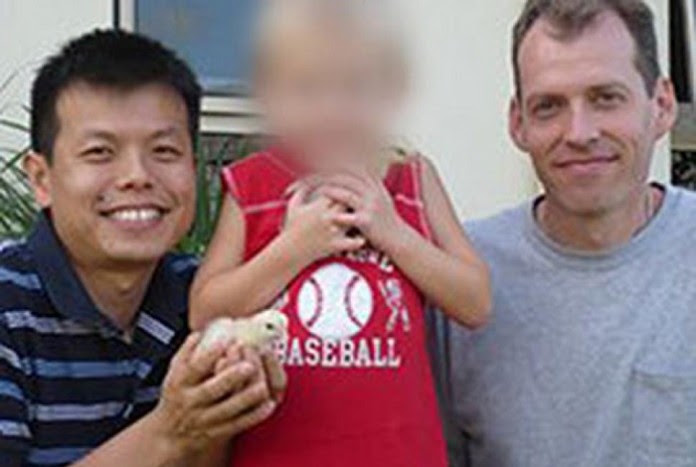 derita anak adopsi pasangan gay
