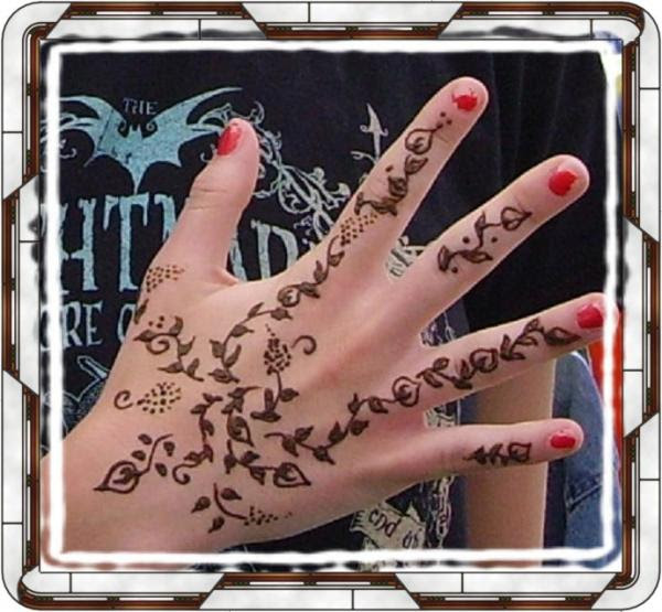 Hand Henna Tattoos