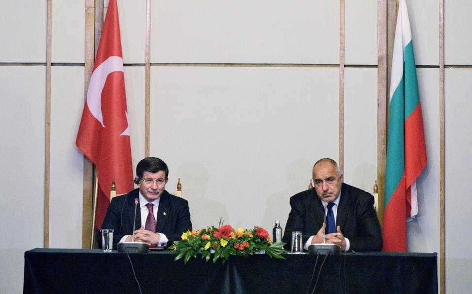 http://s.kathimerini.gr/resources/2015-12/16s2turkish1-thumb-large.jpg