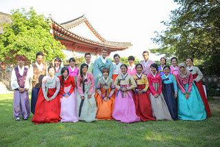 wiki-korea-tour.jpg