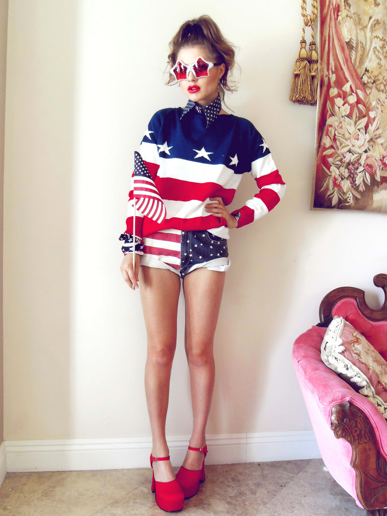 22 Cool And Patriotic Outfits For Independence Day