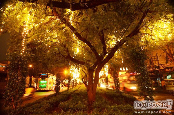 10 สถานที่ชมไฟสวย ๆ ในกรุงเทพฯ ส่งท้ายปีเก่า ต้อนรับปีใหม่