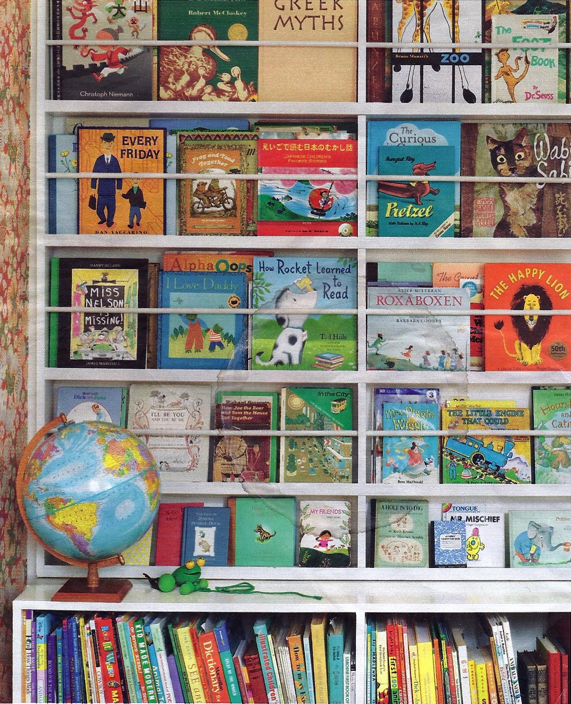 homemade-bookshelf.jpg