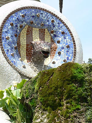 tête céramique guell.jpg