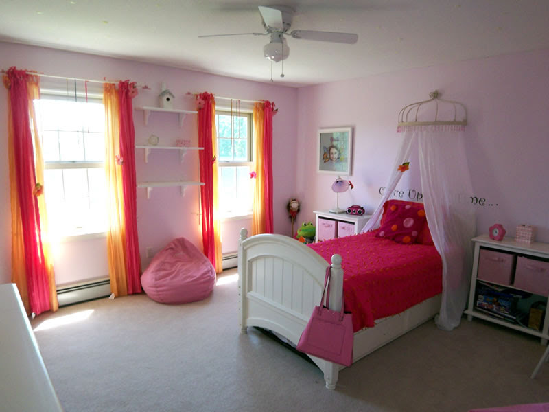 http://yourhomeonlybetter.com/wp-content/uploads/2009/03/roombbefore.jpg