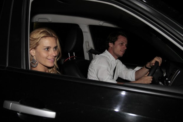 Carolina Dieckmann e Tiago Worcman no aniversário de Angélica no Rio (Foto: Delson Silva e Felipe Panfili/ Ag. News)