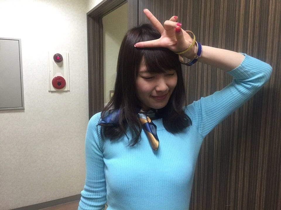 厳選エロ画像７１枚 高山一実 かずみん のおっぱい パンチラでフル勃起 乃木坂でミニスカ美脚no 1 永久保存版 放送事故 お宝エロ画像村まとめ
