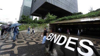 Em período de ajuste fiscal, Senado libera mais R$ 50 bi ao BNDES