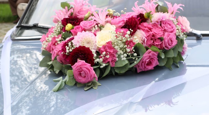 Blumen Hochzeitsauto
