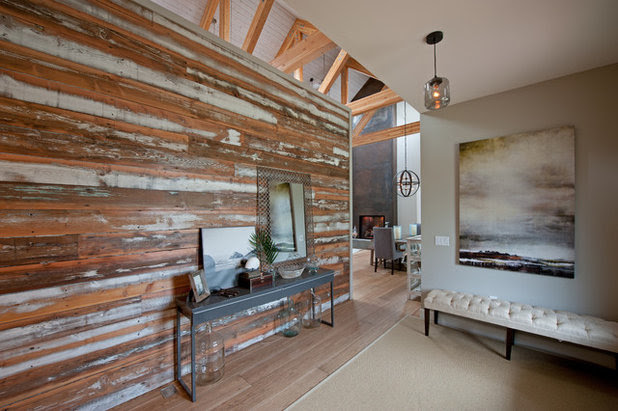 Transitional Entrance Finding a Vintage Vibe with New Construction in Kelowna, BC