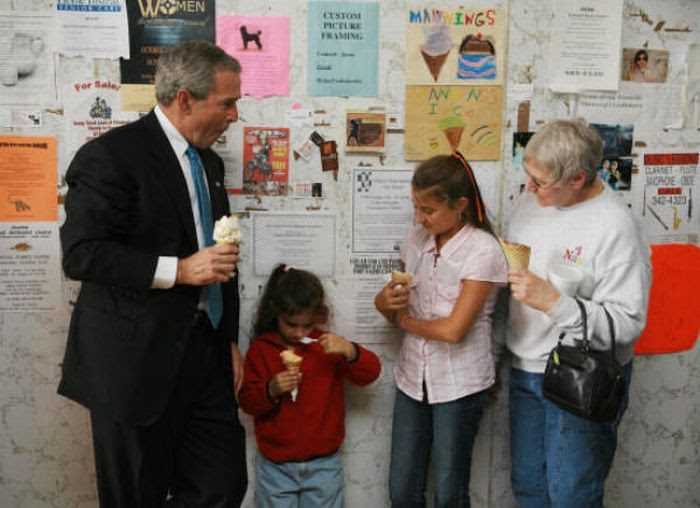 World Leaders and Famous Politicians Love Ice Cream (44 pics)