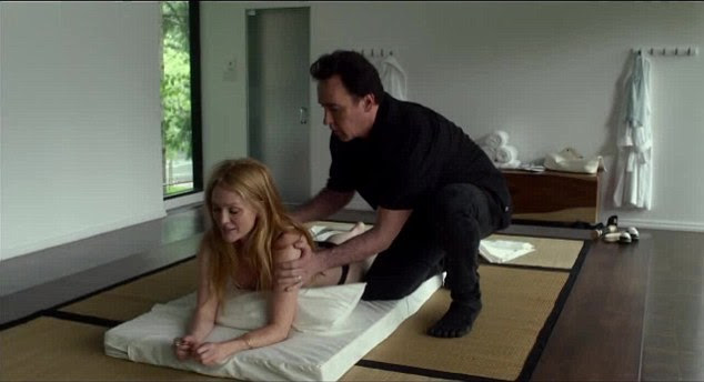 An unexpected link: Dr. Stafford Weiss (John Cusack) is a psychologist to the stars, with one of his main clients being fading Hollywood actress Havana Segrand (Julianne Moore)