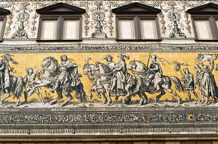 The Georgentor and the Procession of Princes