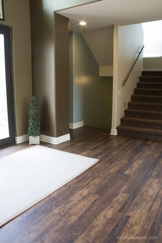 New Waterproof Flooring @Remodelaholic 57