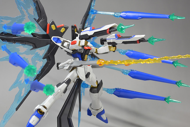 Hgce ストライクフリーダムガンダム 光の翼dxエディション レビュー ガンダムブログはじめました