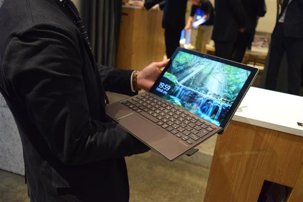 Hp Spectre X2展示会レビュー 感想 評価 オシャレでカッコいい着脱式2in1ノートpc ネットゲームのできるｐｃ教えます