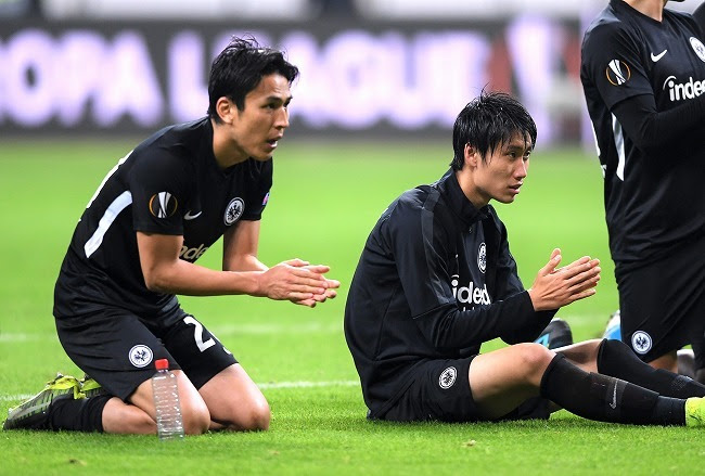 難しい試合だったけれど フランクフルト長谷部誠 ２アシストでチームを勝利に導いた鎌田大地を称賛 El サッカーダイジェストweb