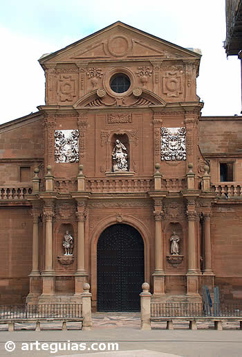Fachada barroca de la catedral de Calahorra (La Rioja)