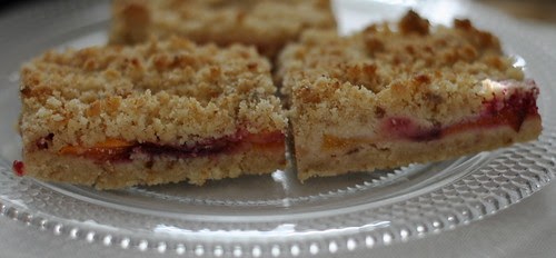 peach and raspberry shortbread