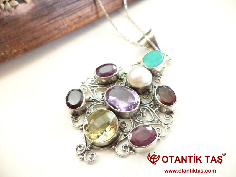 Karışık Taş Kolye