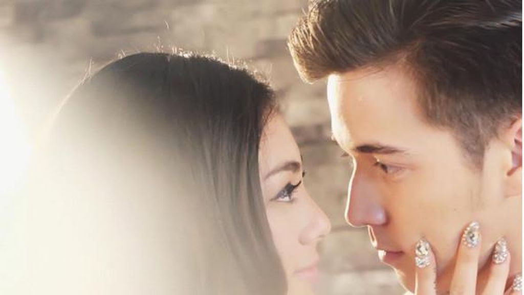 So Sweet! Stefan William Ciptakan Puisi untuk Celine Evangelista