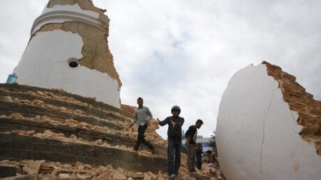 Earthquake Devastates Nepal, Killing More Than 1,100 | Ratty News