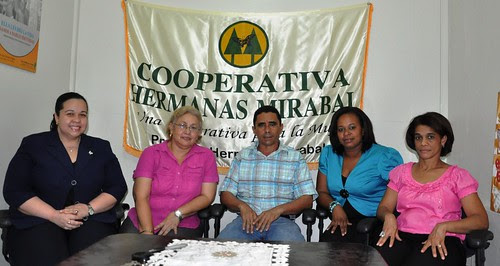 El pleno de dirigentes que acudio a la entrevista con El Cooperador