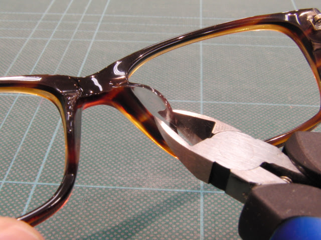 鼻盛りよりもピタームがオススメッ 眼鏡と補聴器の専門店メガネショップアイ Meganeshopai 通販サイト