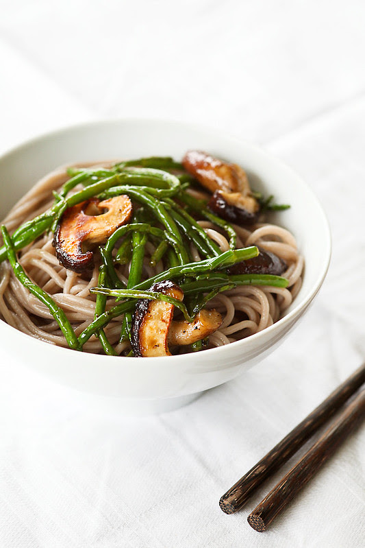 soba noodles with sea asparagus and shiitake