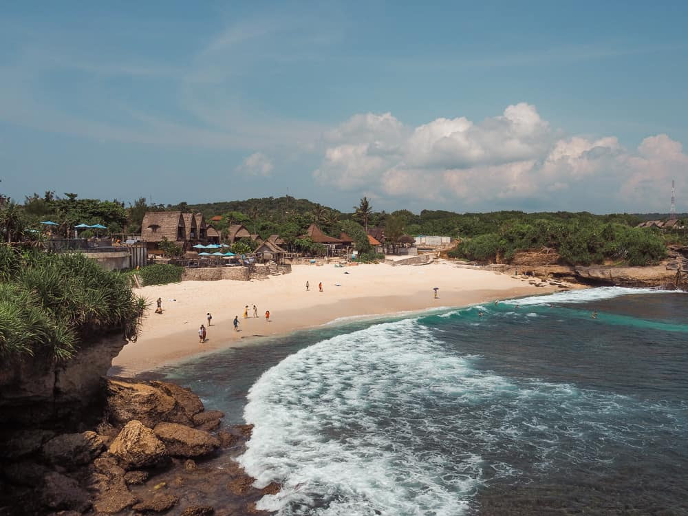  DREAM  BEACH  NUSA LEMBONGAN BALI  Jonny Melon