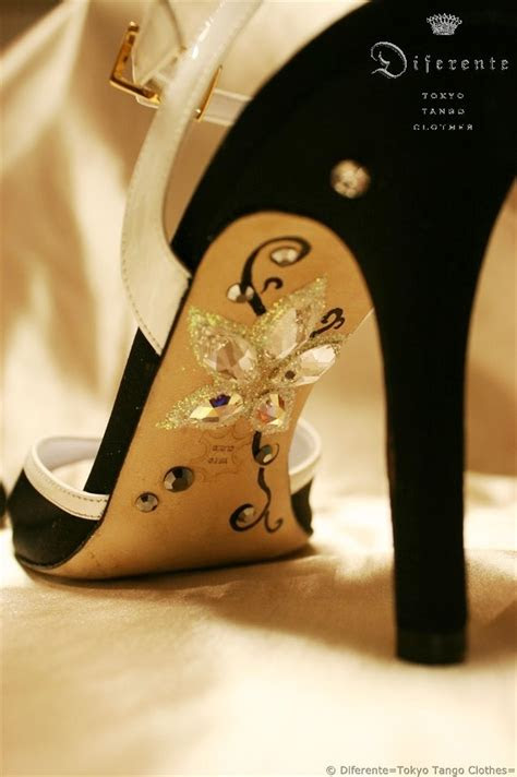 Please wait while we access your account. 20 Creative DIY Shoes Decorating Ideas - Hative